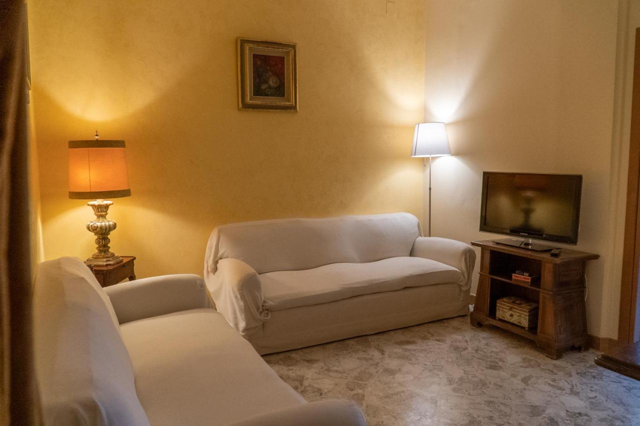 Via Sparano Appartement *